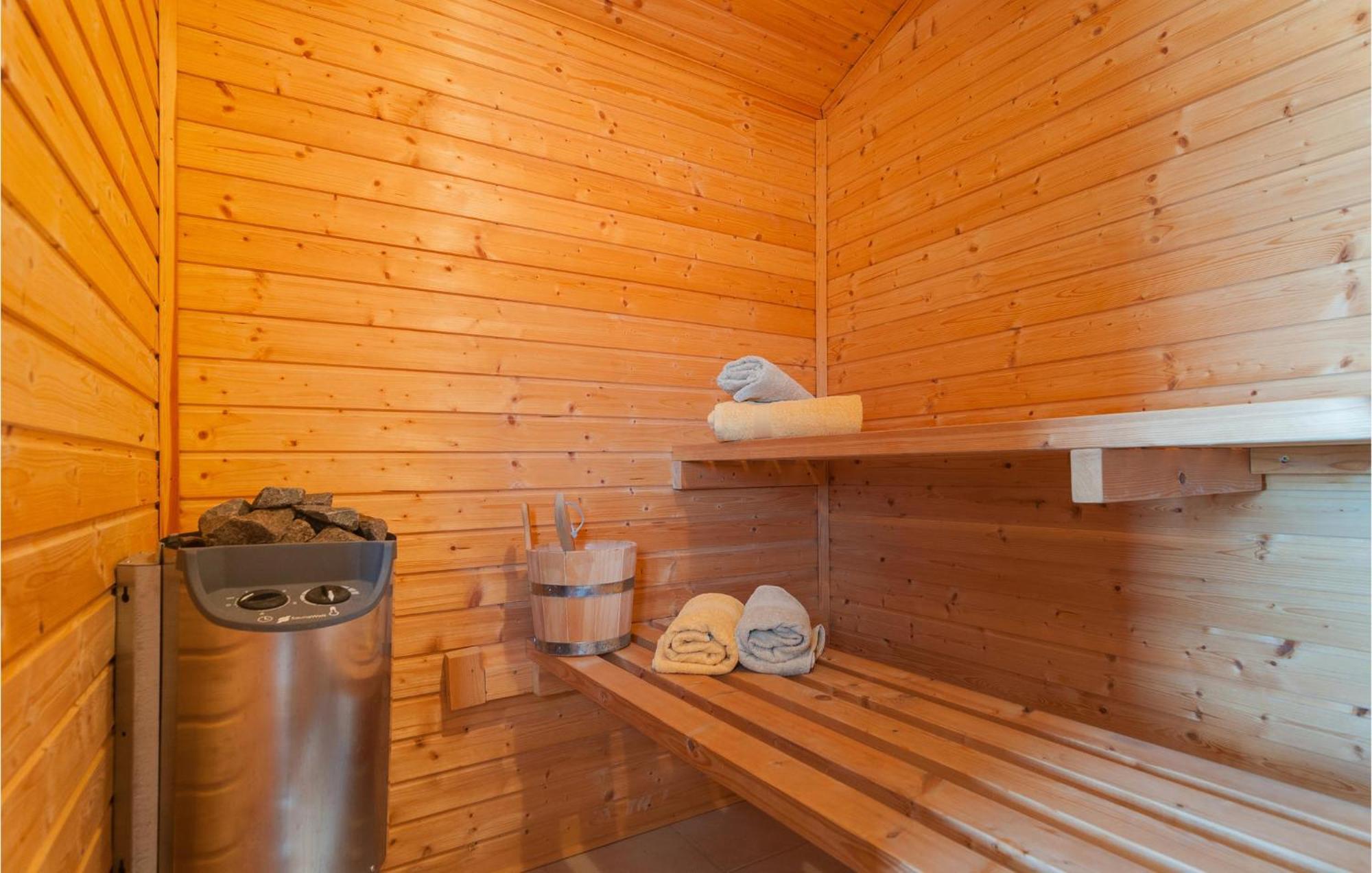 Cozy In Mudri Dolac With Kitchen Casa de férias