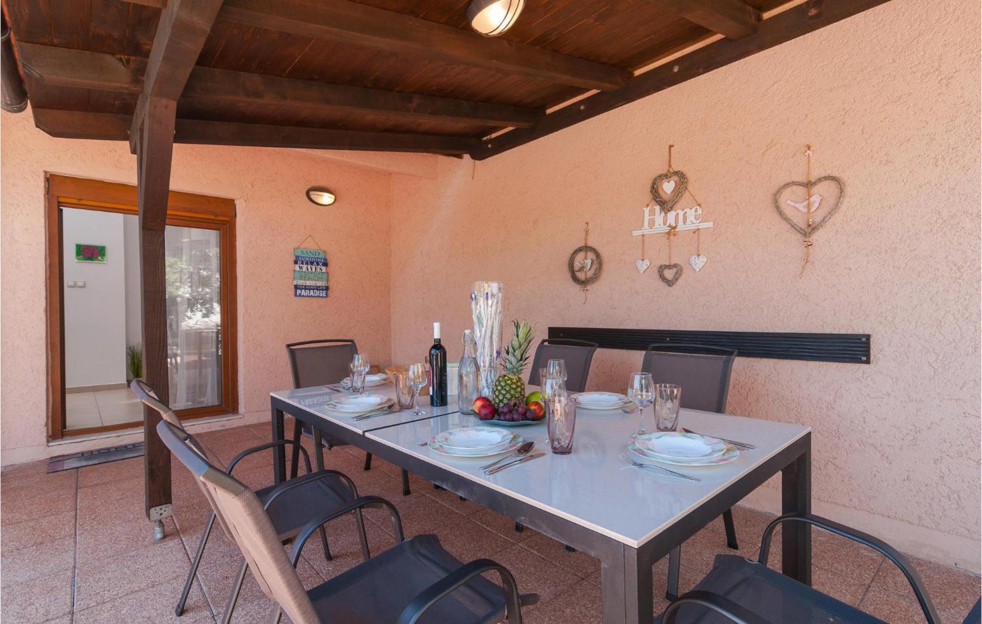 Cozy In Mudri Dolac With Kitchen Casa de férias *